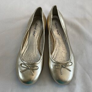 DAVID TATE LEATHER GOLD BALLET FLATS.  NEW